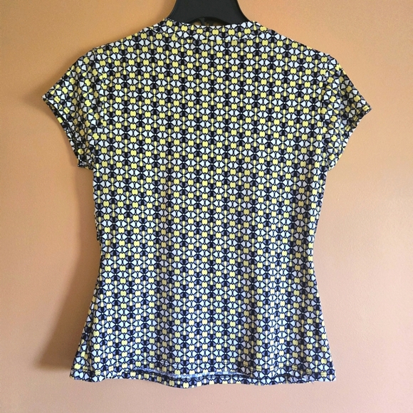 Briggs NY buckle top, size PS - Picture 3 of 3